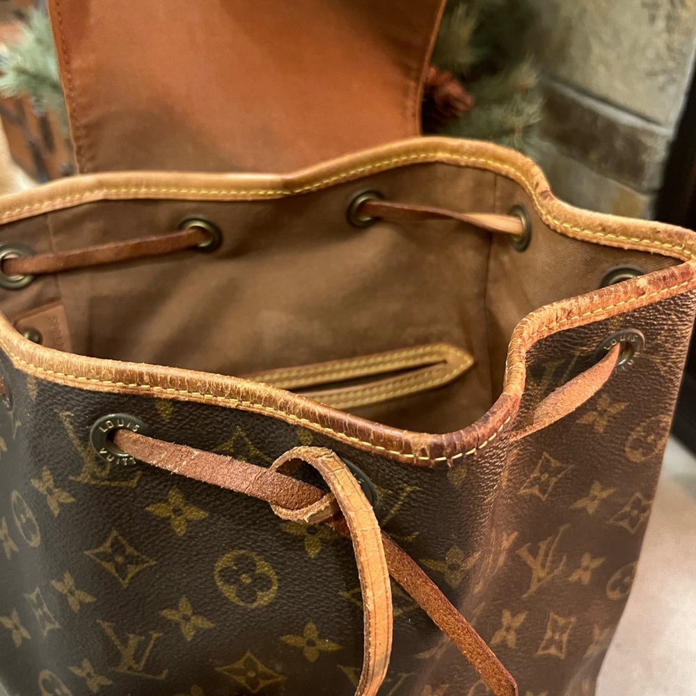 Authentic Louis Vuitton montsouris PM monogram backpack - Picture 6 of 11
